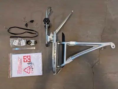 Get ready for family bike adventures with this used FollowMe Tandem bicycle adapter! Allows you to s...