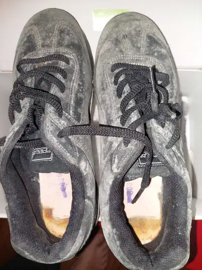 Mens safety shoes  size 9, View more