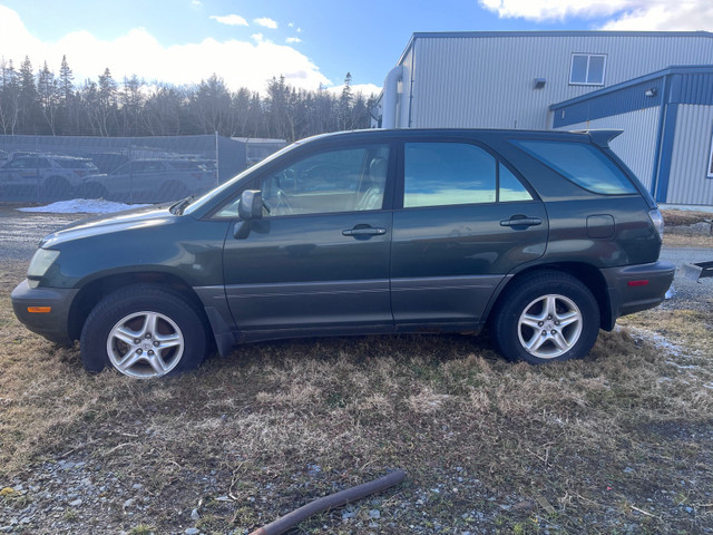 2001 Lexus RX 300 - Parts Only  in Auto Body Parts in City of Halifax - Image 3