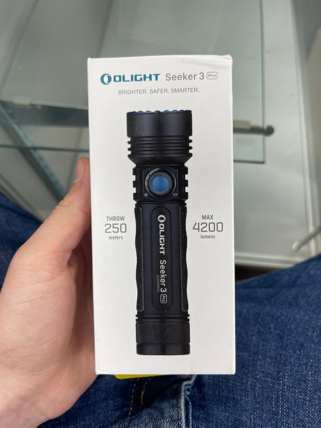 OLIGHT Seeker 3 Pro 4,200 Lumens Rechargeable Powerful Flashligh in Fishing, Camping & Outdoors in Mississauga / Peel Region - Image 3