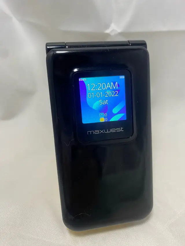 Maxwest Neo Flip LTE in Cell Phones in Tricities/Pitt/Maple - Image 3