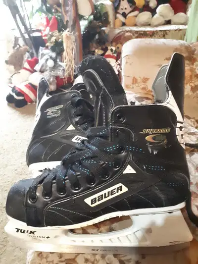 I have a pair of Bauer Supreme 1000 Hockey Skates- Senior, size 8. They are fantastic skates that ha...