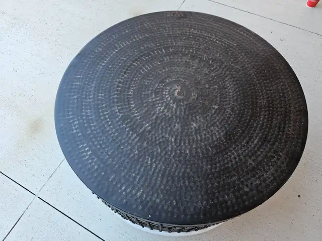 Patio coffee table( metal) in Patio & Garden Furniture in Mississauga / Peel Region - Image 4