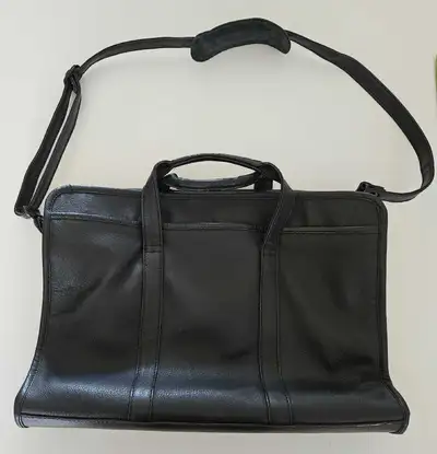 Sac Porte-documents / Portable! Bon état!, View more