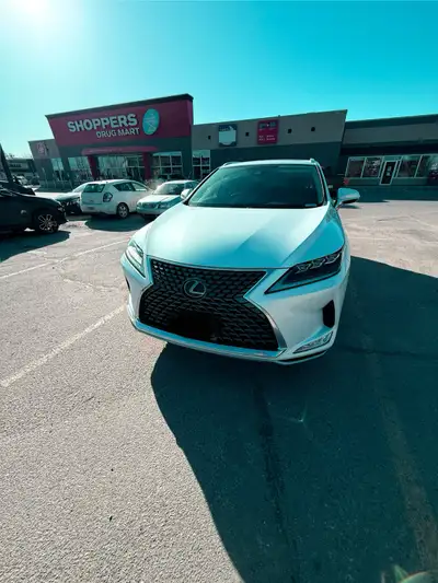 Offering premium rides with a Lexus RX. Experience comfort and style for all your transportation nee...