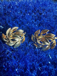 Vintage NAPIER Leaf Earring Clips