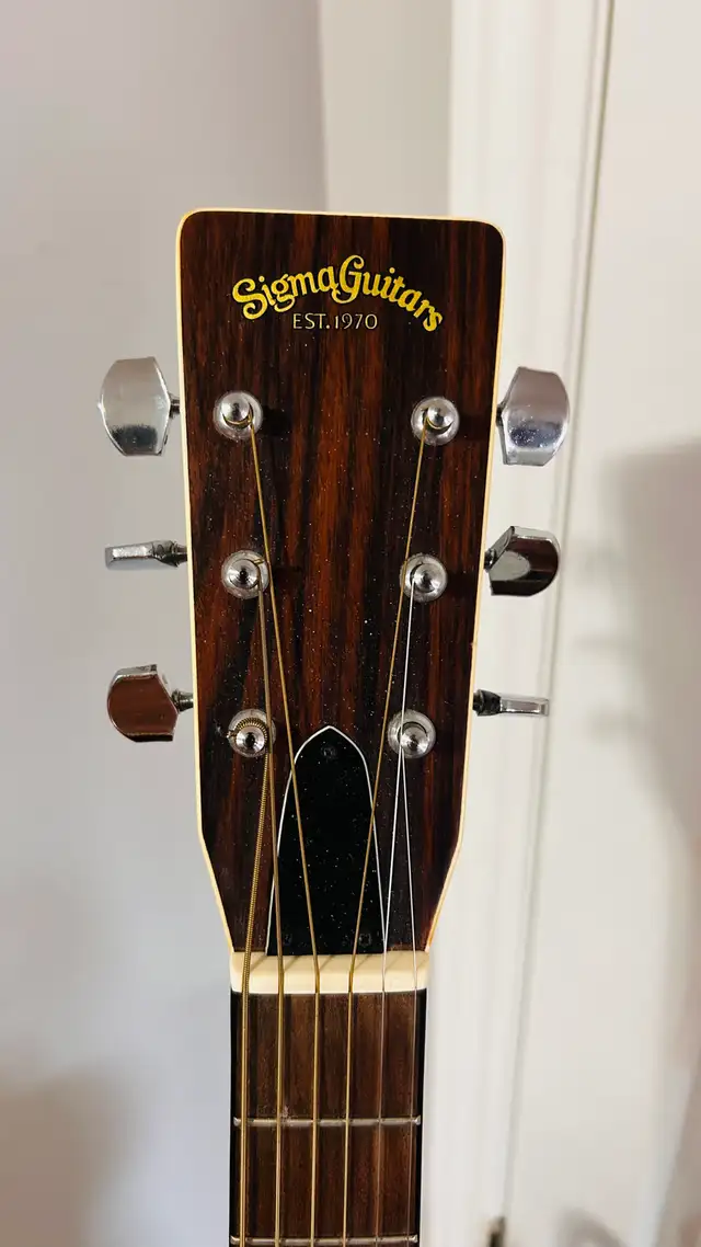 Vintage Sigma GCS-6 Grand Concert Acoustic Guitar in Natural in Guitars in Guelph - Image 3