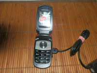 Samsung SPH-M300 Very Rare - For Collectors - No Sim Card (Red)