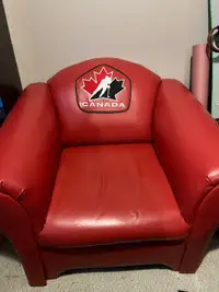 Team Canada arm chair 