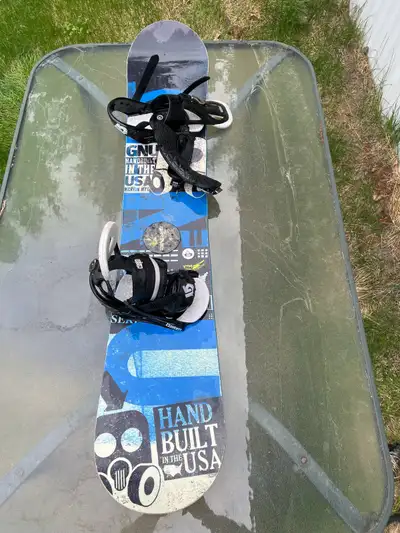 GNU snowboard (Mervin Manufacturing, “Hand Built in the USA”), View more
