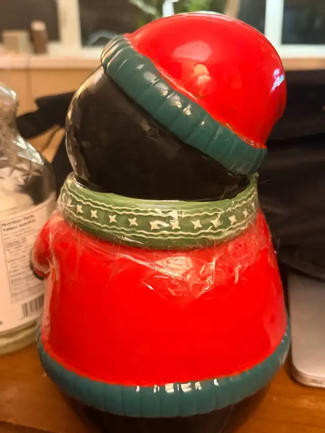 Christmas Cookie Jar Cute Penguin in Arts & Collectibles in Strathcona County - Image 3