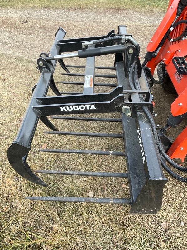 Manure Bucket with Grapple Kubota skid steer attachment Heavy