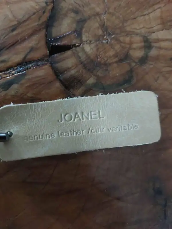 Sac à main comme neuf de marque Joanel En cuir veritable in Women's - Bags & Wallets in Longueuil / South Shore - Image 3