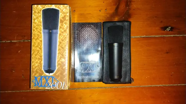 Marshall MXL 2001 Gold Diaphragm Condenser Microphone Port Hope in Pro Audio & Recording Equipment in Oshawa / Durham Region - Image 2