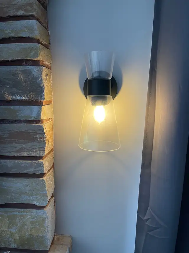 wall lights in Indoor Lighting & Fans in Brantford - Image 2