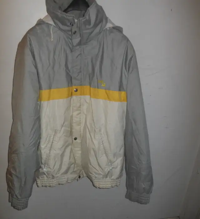 ski jackets in Men's in City of Montréal - Image 3