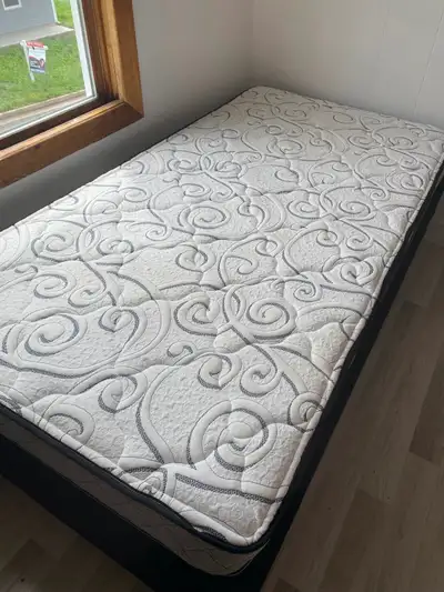 Single bed, View more