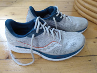 Chaussures Saucony - Women's Guide 14