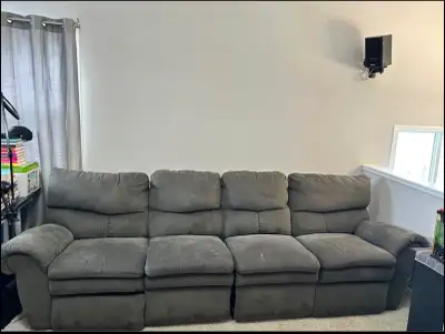 Non Electric Lazyboy couch ( please read all of ad), View more