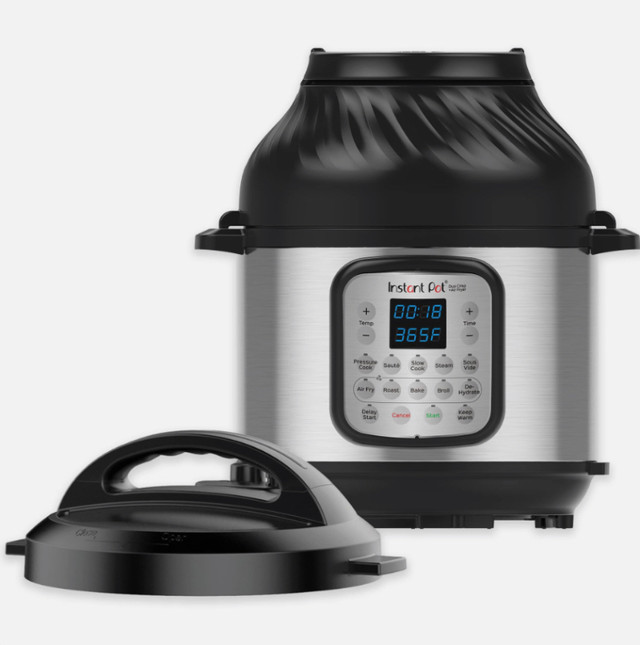 Instant Pot- Multi-use pressure cooker and air fryer - 8 qt in Microwaves & Cookers in City of Toronto