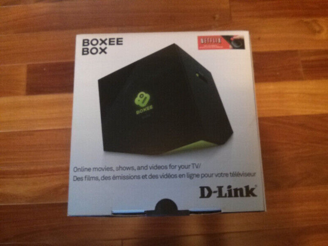 D-Link Boxee Box (DSM-380) Streaming Media Player in General Electronics in Fredericton