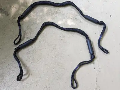 A vendre deux Crochet de ligne de quai neuf, jamais utiliséLa longueur est de 4 pieds et s'étend jus...