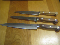 3 couteaux J.A.HENCKELS INTERNATIONAL 8" et 6"