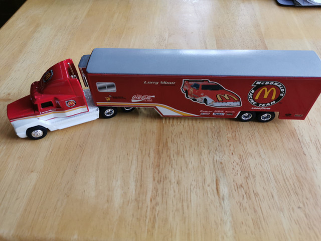 ERTL diecast Larry Minor Motorsports truck in Toys & Games in Peterborough - Image 3