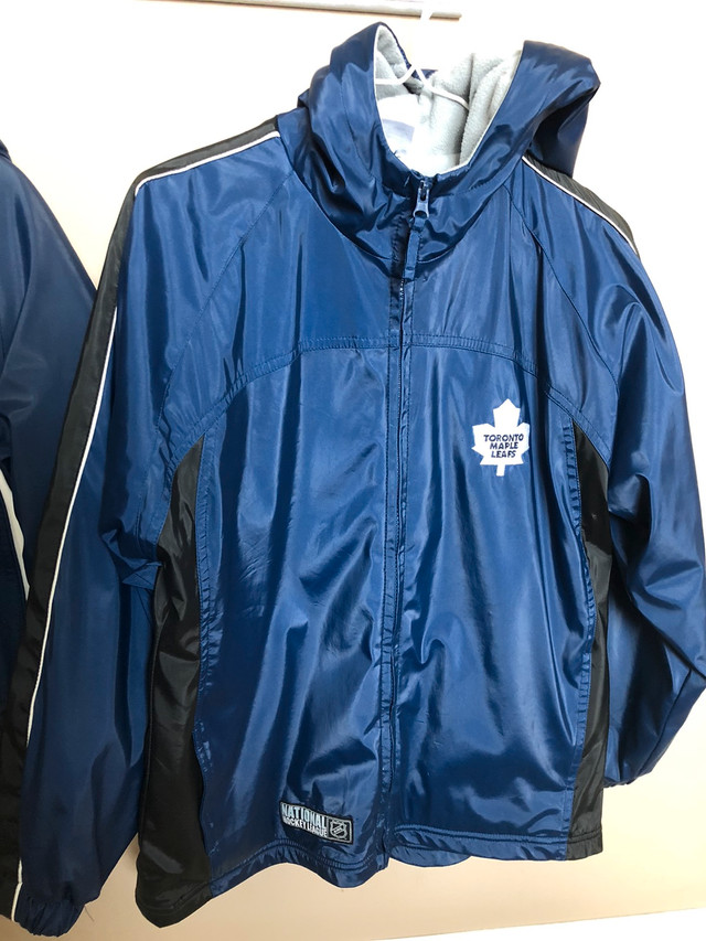 Toronto Maple leaf kids coats!/ kids hockey books /toques/ mitts in Kids & Youth in Chatham-Kent - Image 3