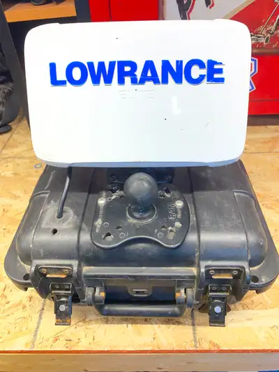 Lowrance Elite 7Ti Ice fishing bundle, View more