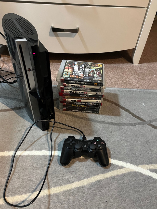 PlayStation 3, controller and 11 Games in Sony Playstation 3 in Hamilton