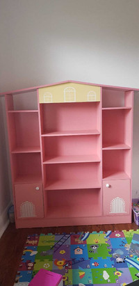 Dollhouse/book case storage