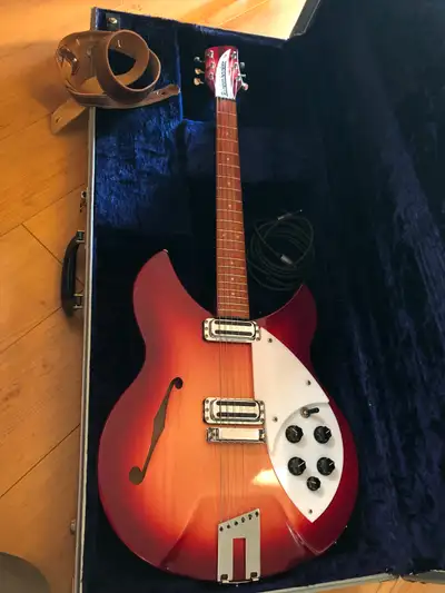 Guitare Rickenbacker G-1997 FG, View more