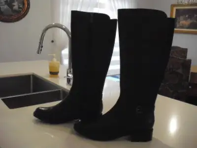 Bottes hautes d'hiver pour femme neuves en cuir Blondo 8M, View more