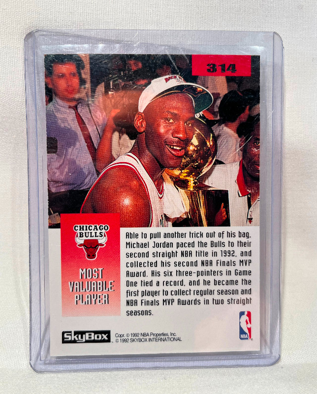 MICHAEL JORDAN NBA FINALS COLLECTOR CARD, MINT in Arts & Collectibles in Vernon - Image 4