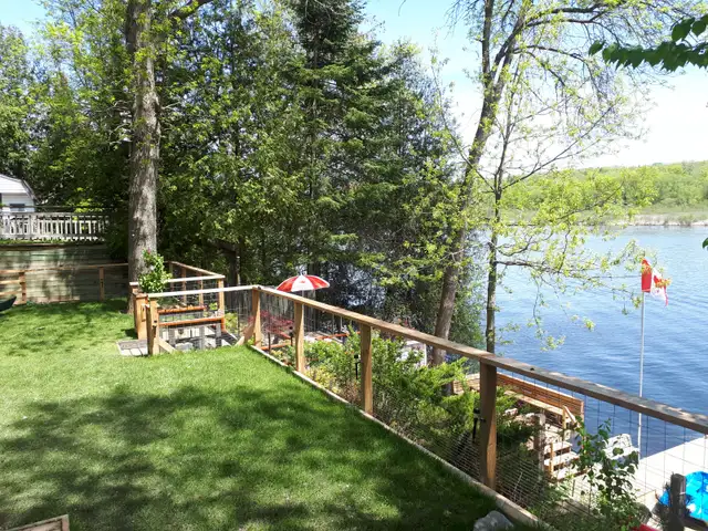 Comfort on the Trent in Ontario in Canada - Image 17