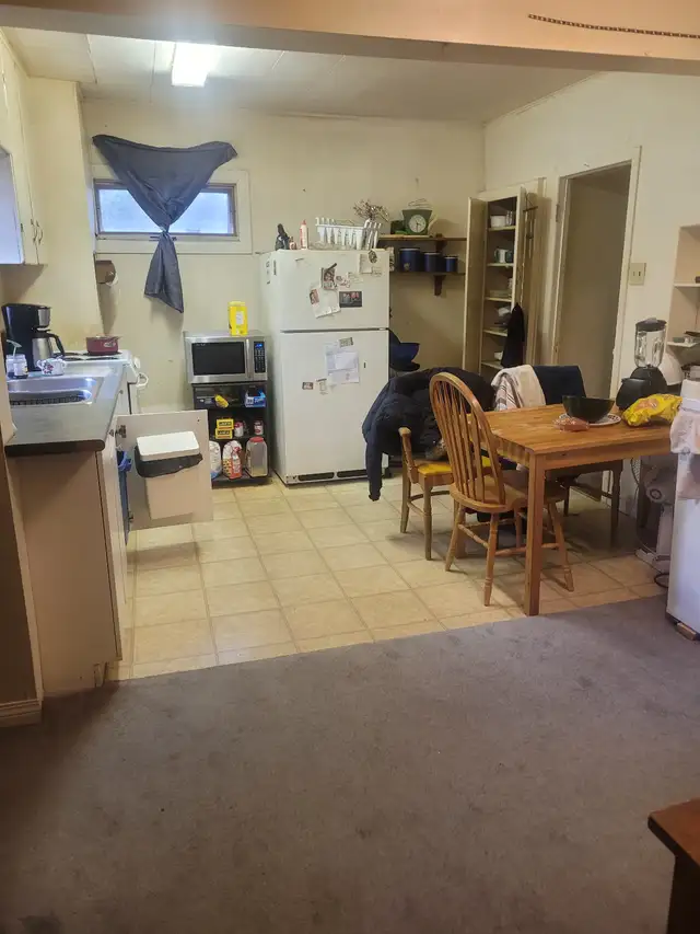 House for sale, Westmount, with legal  basement suite. in Houses for Sale in Saskatoon - Image 7