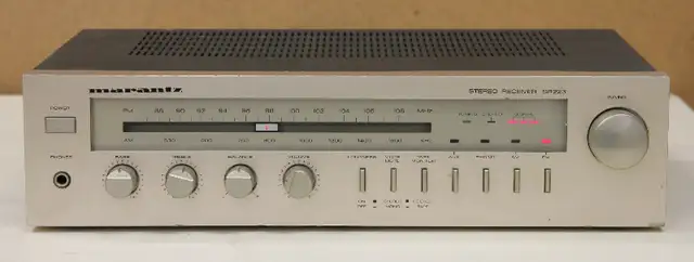 Vintage Marantz SR 225 Stereo Receiver in Stereo Systems & Home Theatre in St. Catharines - Image 2