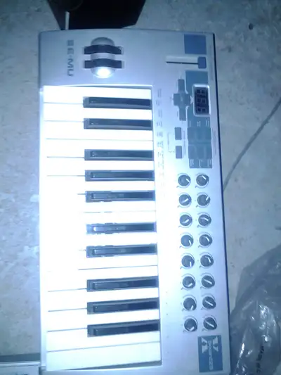 E-MU X Board 25 MIDI Keyboard studio recording equipment list BE, View more
