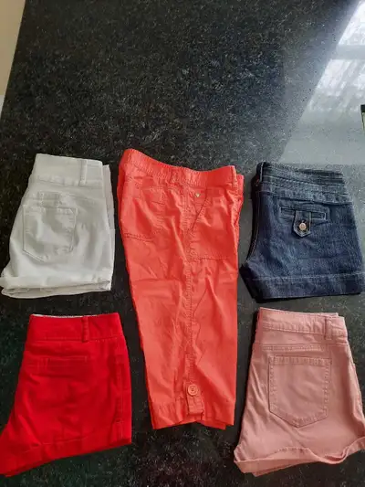 Capri et shorts, View more