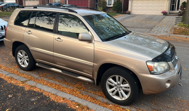 2006 Toyota Highlander Hybrid in Cars & Trucks in City of Toronto - Image 4