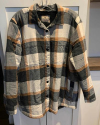 Wind River Men’s Sherpa lined plaid shirt/ iacket size XL⬇️