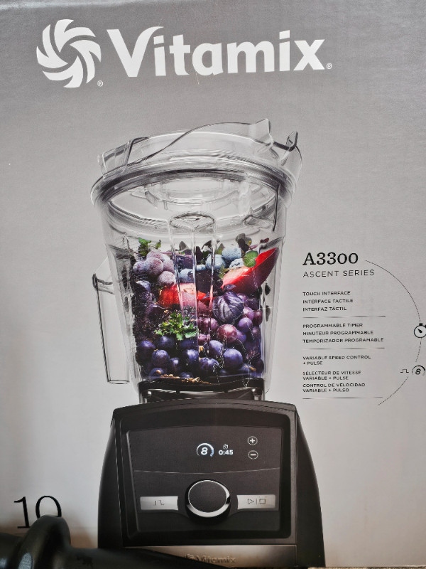 Vitamix A3300 Blender in Processors, Blenders & Juicers in Saskatoon - Image 3