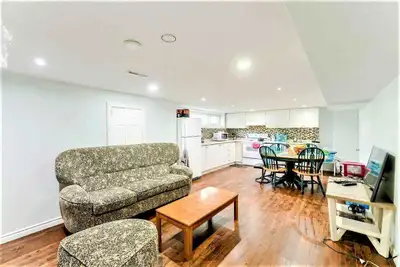 Shared Room for Rent – Brampton (L6Y) Harold St & McMurchy Ave S Available: April 1, 2026 Rent: $453...