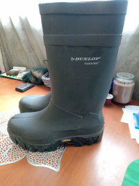 Dunlop steel toe boots