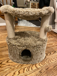Small cat tower 