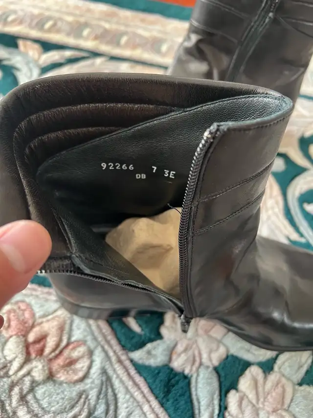Florsheim Imperial boots size 7 in Men's Shoes in City of Toronto - Image 3
