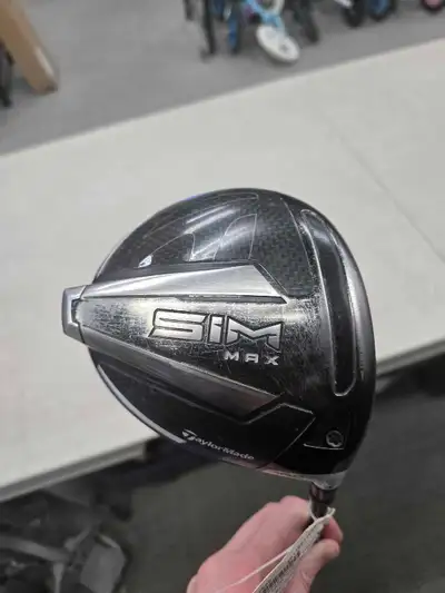 Taylormade SIM Max right hand driver, View more