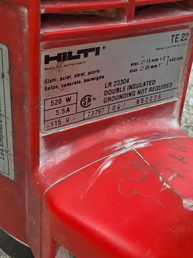 The Hilti TE 22 Corded SDS Plus Rotary Hammer Drill Plastic Case in Power Tools in Windsor Region - Image 11