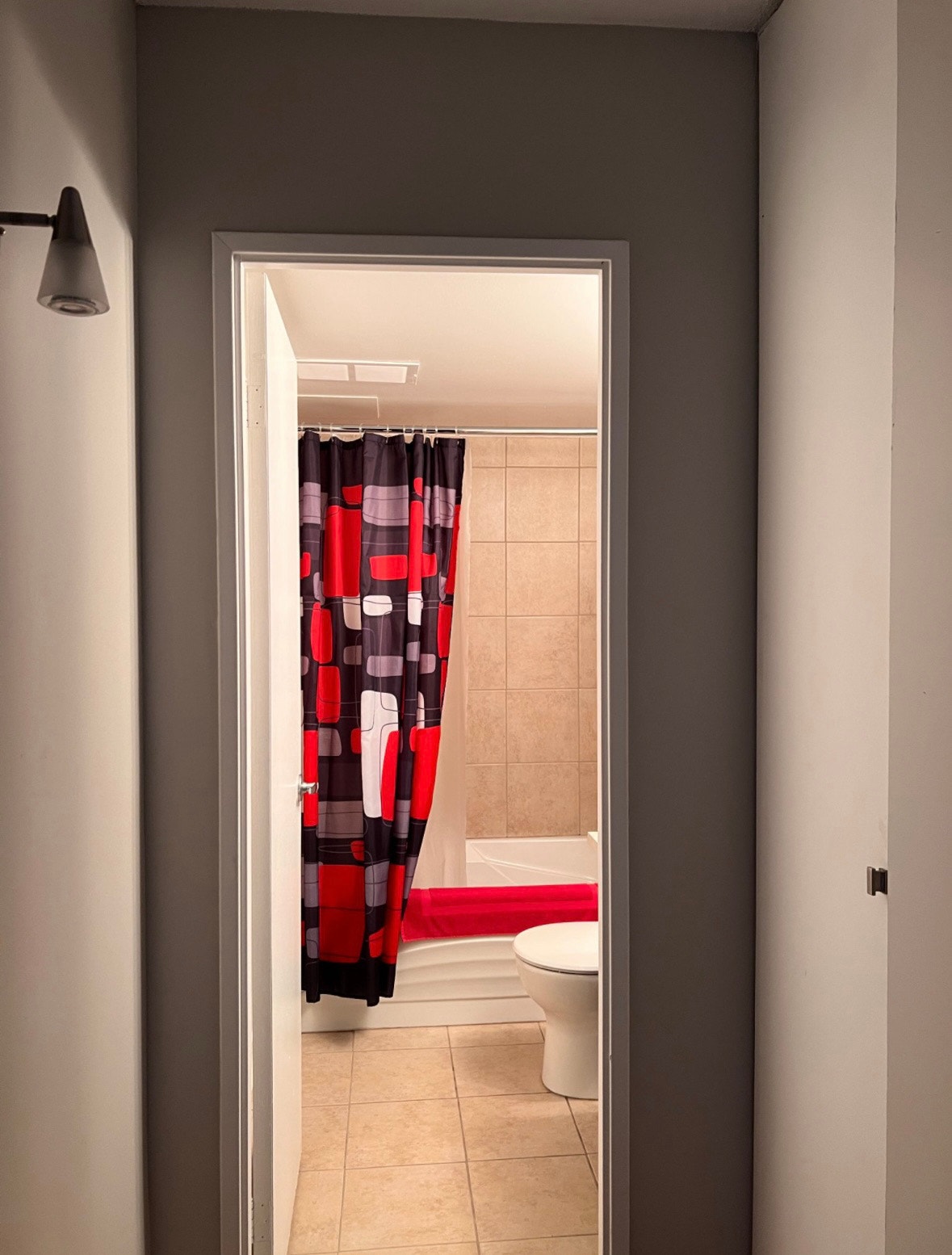 1255 Rue Ste-Catherine E — photo 2